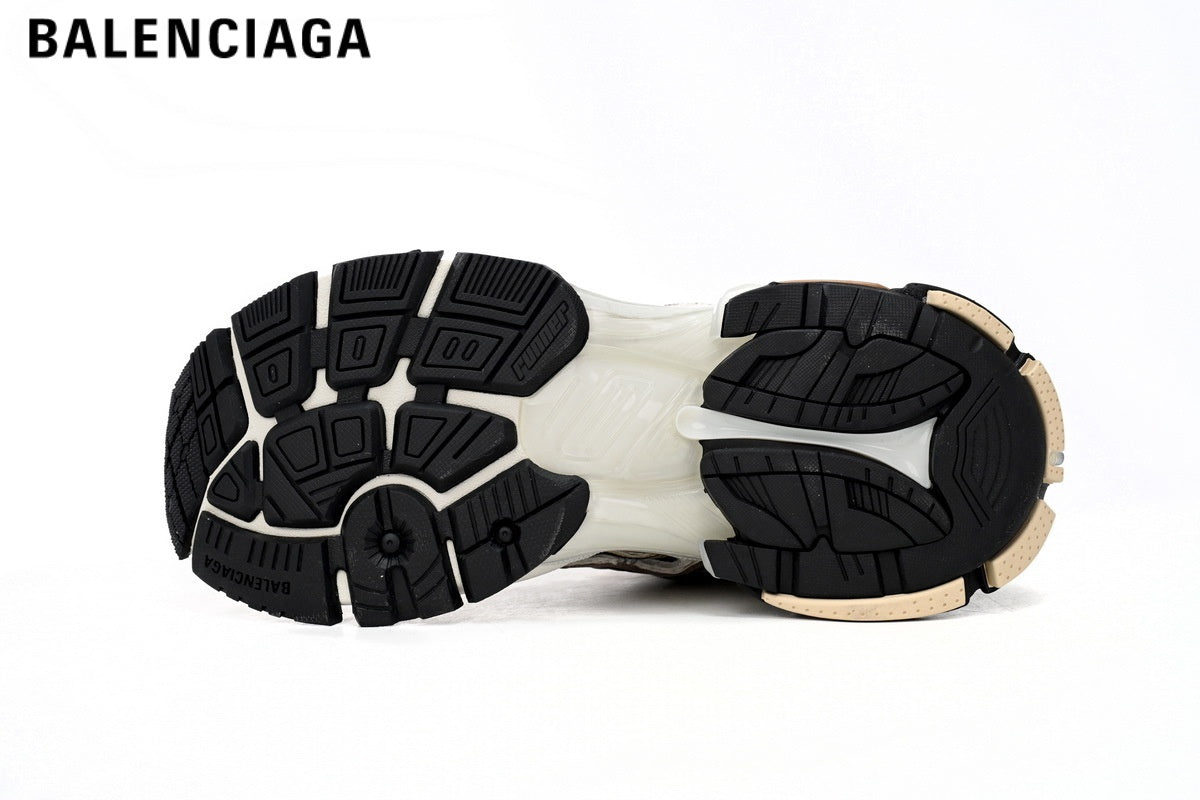 Balenciaga Runner men's shoes  women sneakers — Beige