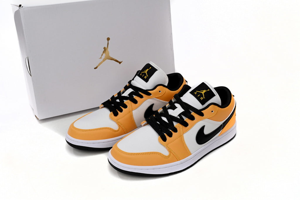 Nike Air Jordan 1 Retro Low Low-Top Sneakers