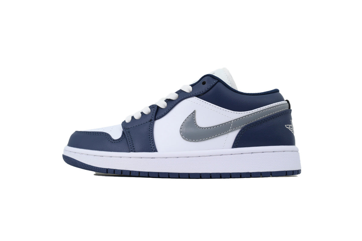 Nike Air Jordan 1 Retro Low Low-Top Sneakers