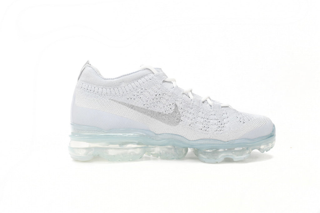 Nike Air VaporMax – Lightweight Running Sneakers