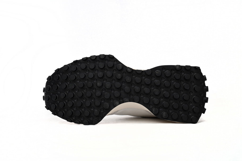 New Balance 327 Sneakers