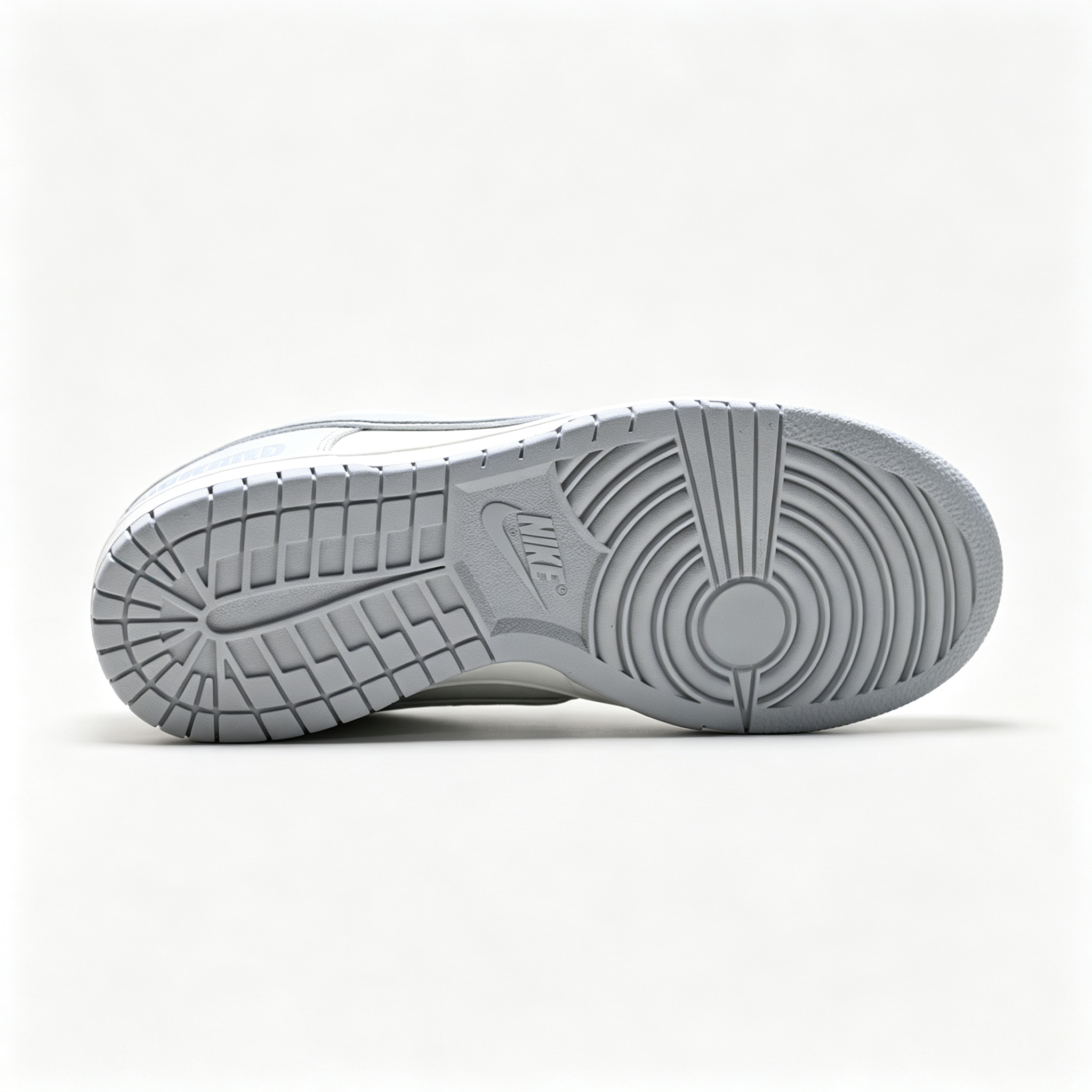 Nike Dunk Low 'Light Grey Swoosh' – White Leather Low-Top Sneakers