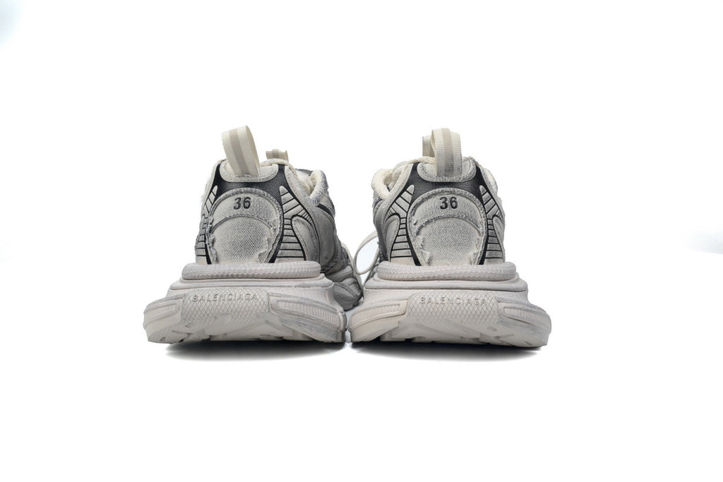 Balenciaga 3XL Sneaker – Low-Top Chunky Sole