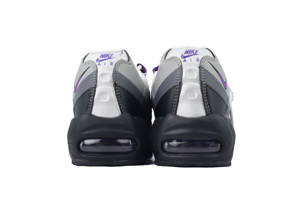 Nike Air Max 95 – Classic Sneakers