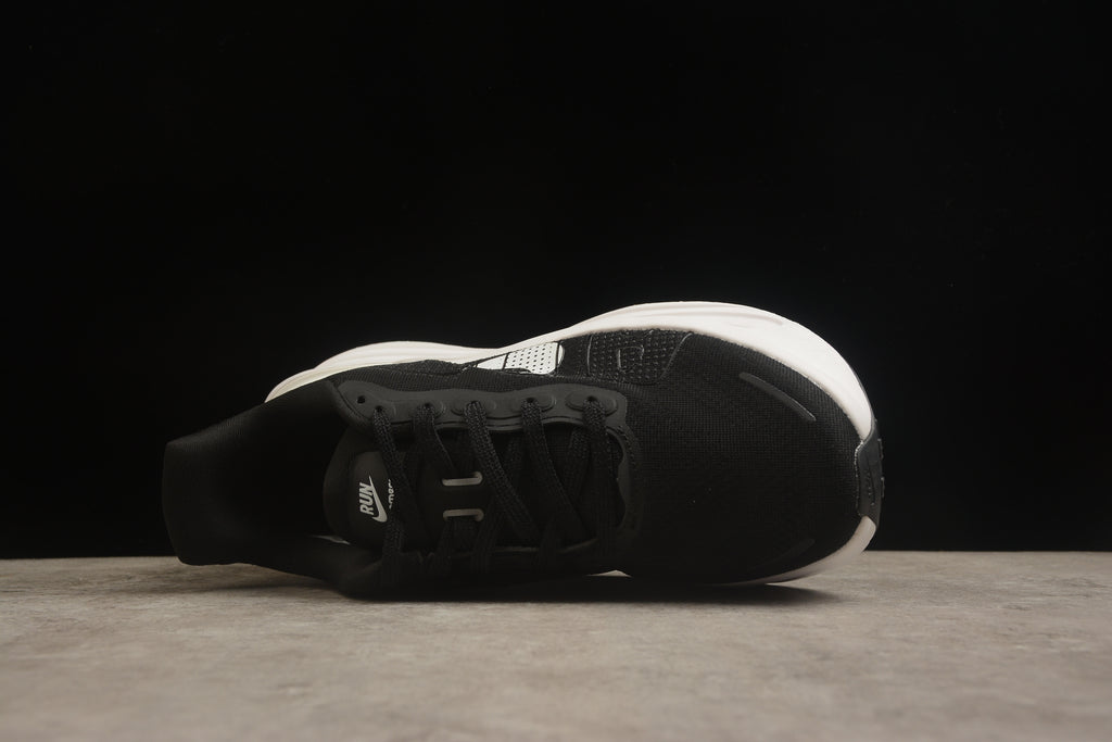 Nike Vomero 18 Running Shoes | Premium Cushioning | EU 36-45