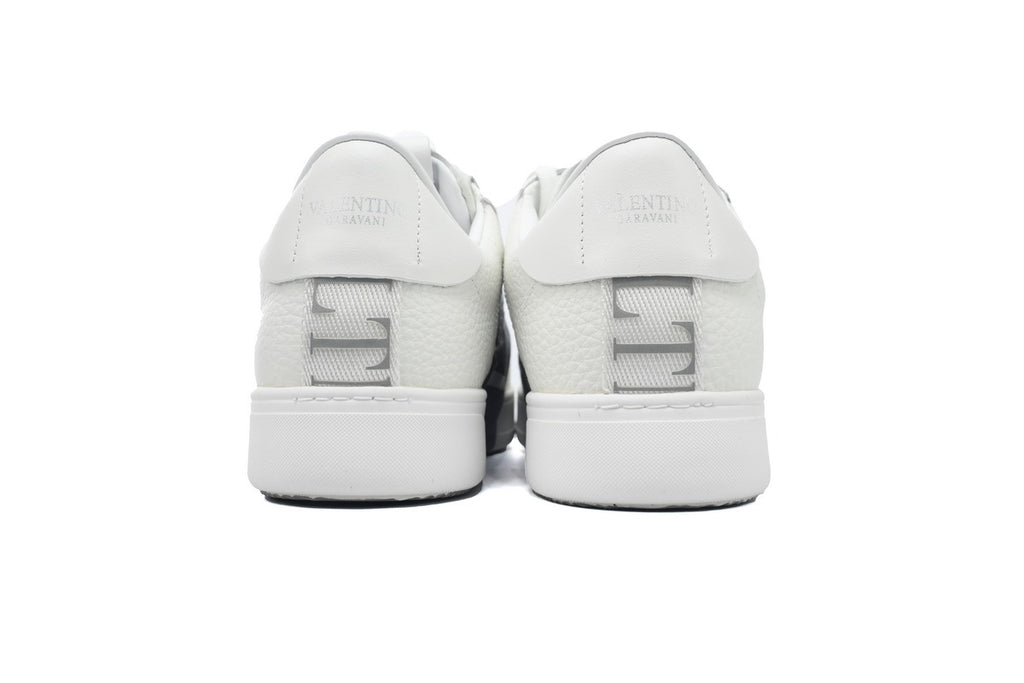 Valentino Garavani One Stud XL Sneakers