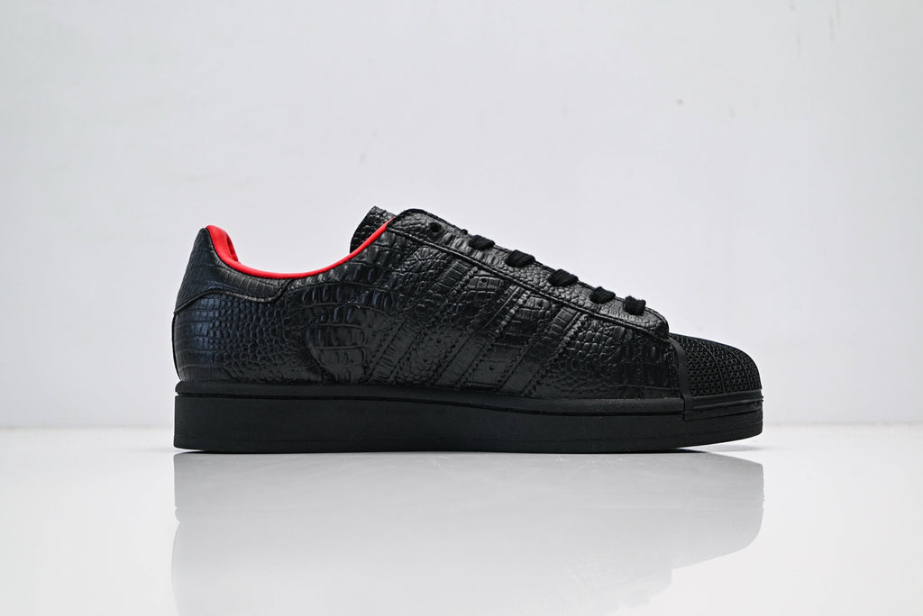 adidas Originals Superstar – Black Croc-Embossed Upper with Red Lining & White Shell Toe