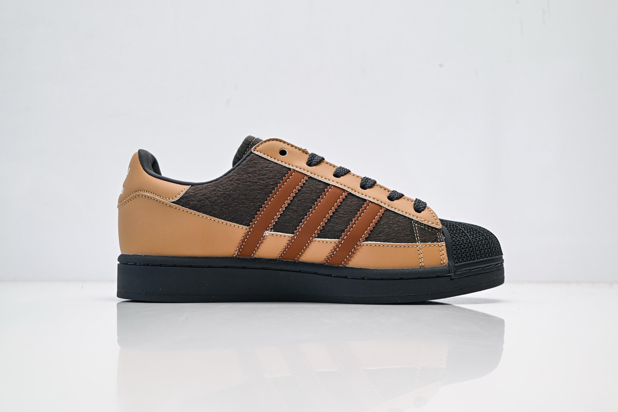 adidas Originals Superstar – Tan Caramel & Dark Brown Faux Fur with Russet 3-Stripes Shell Toe