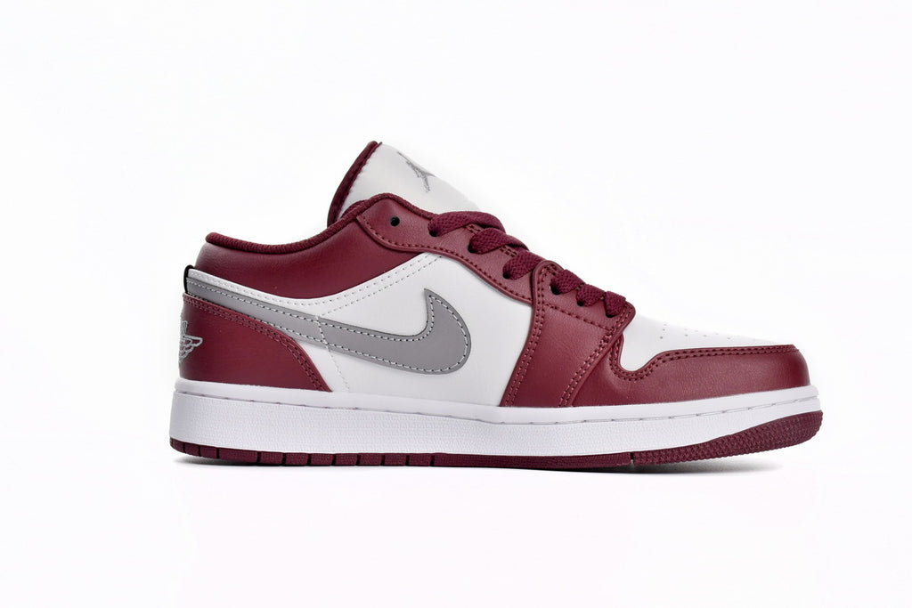 Nike Air Jordan 1 Retro Low Low-Top Sneakers