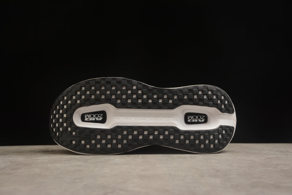 Nike Vomero 18 Running Shoes | Premium Cushioning | EU 36-45