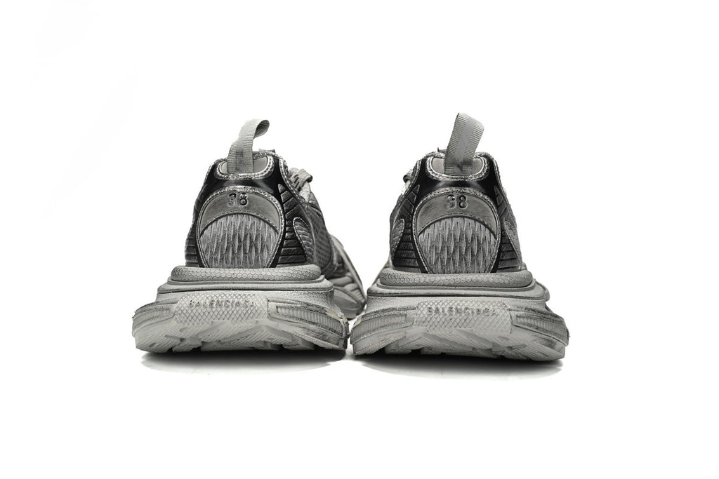 Balenciaga 3XL Sneaker – Low-Top Chunky Sole