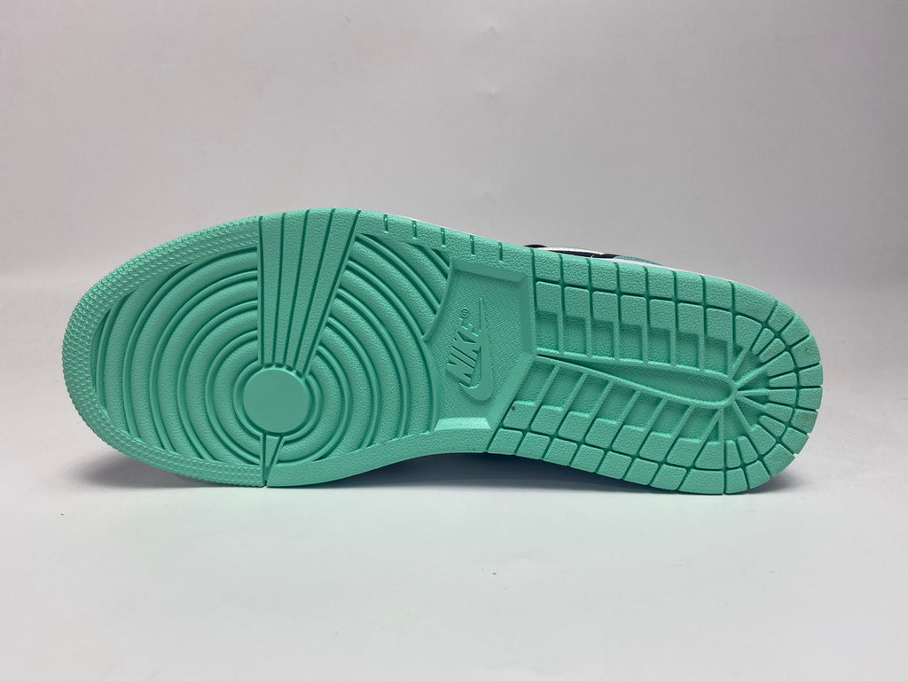 Nike Air Jordan 1 Retro Low Low-Top Sneakers