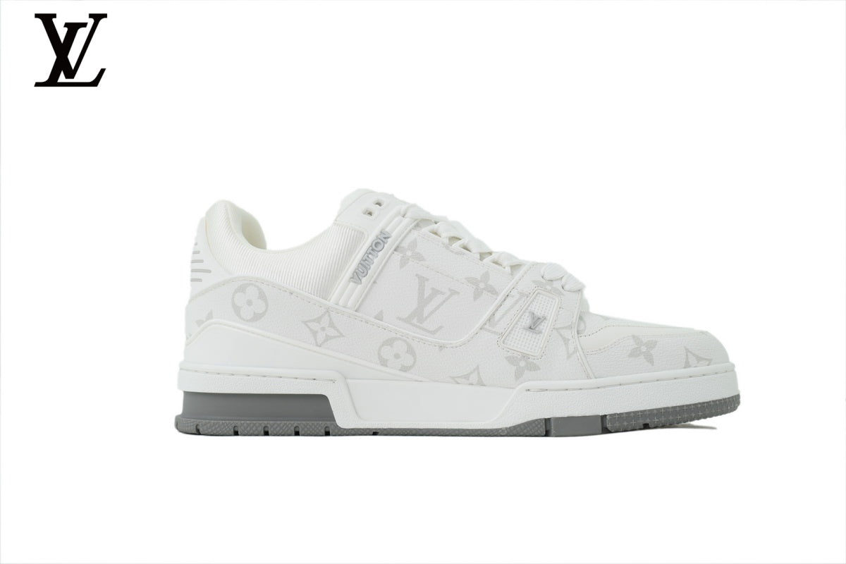 Louis Vuitton Trainer  shoes for man  women Sneaker – White Monogram