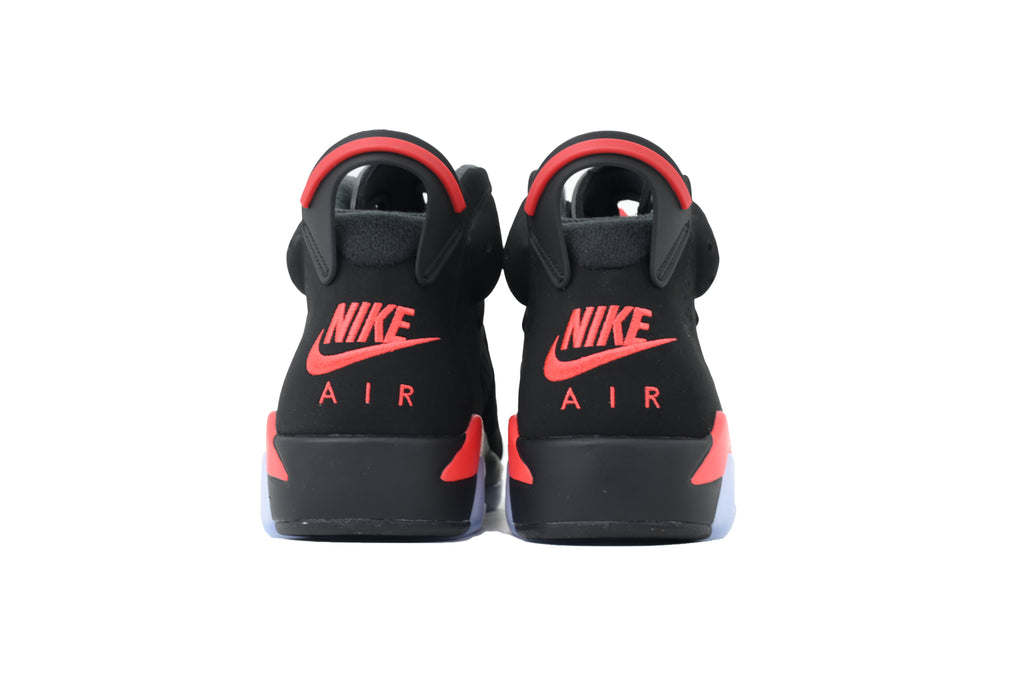 Nike Air Jordan 6 – Retro High-Top Basketball Sneakers