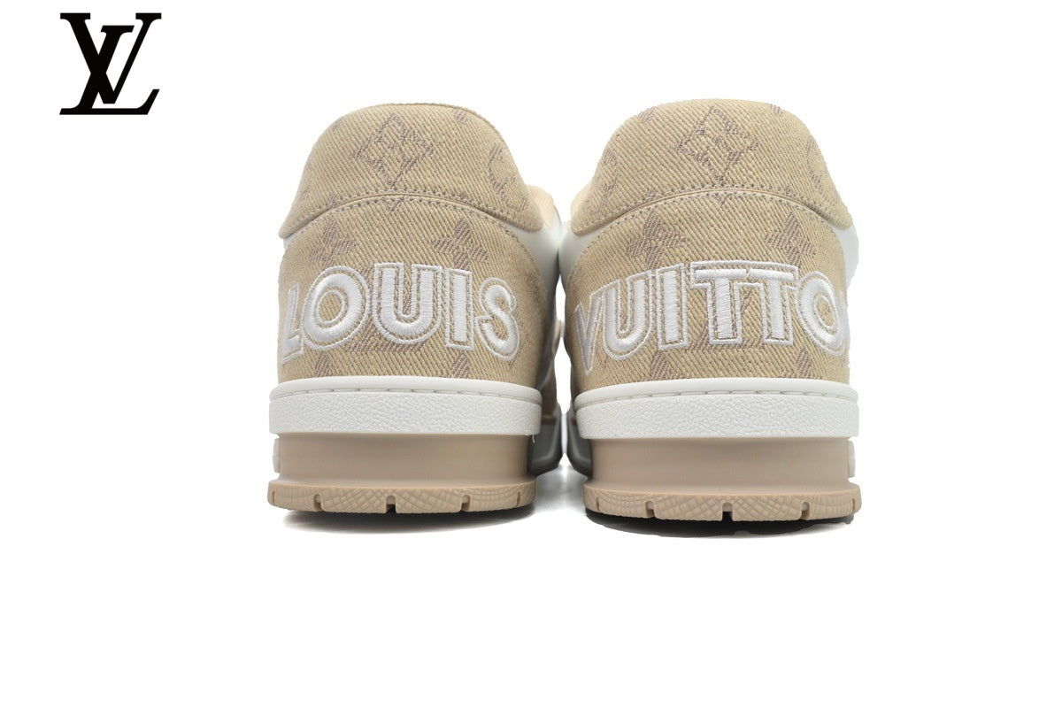 Louis Vuitton Trainer shoes for man  women Sneakers – Beige & White