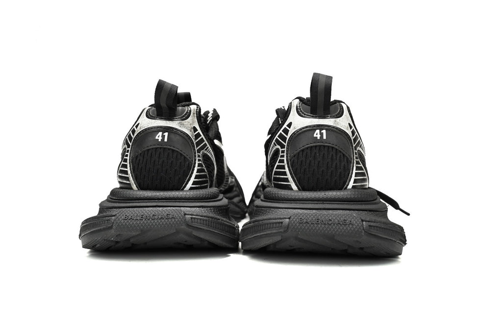 Balenciaga 3XL Sneaker – Low-Top Chunky Sole