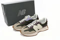 New Balance 327 Sneakers