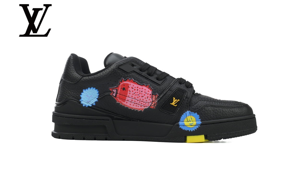 Louis Vuitton Trainer shoes for man  women Sneakers - Black Printed