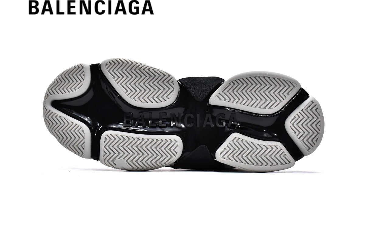 Balenciaga Triple S men's shoes  women sneakers in White and Black