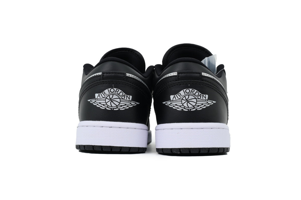 Nike Air Jordan 1 Retro Low Low-Top Sneakers