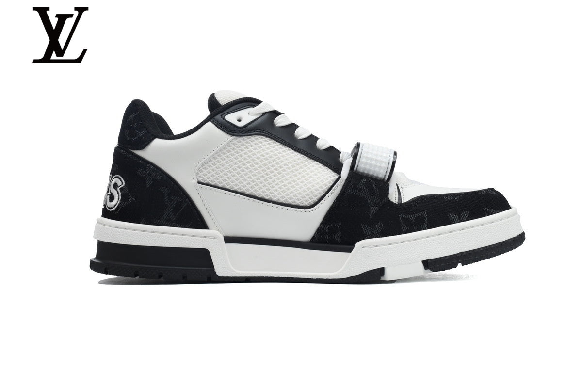 Louis Vuitton Trainer shoes for man  women Sneakers – Black & White