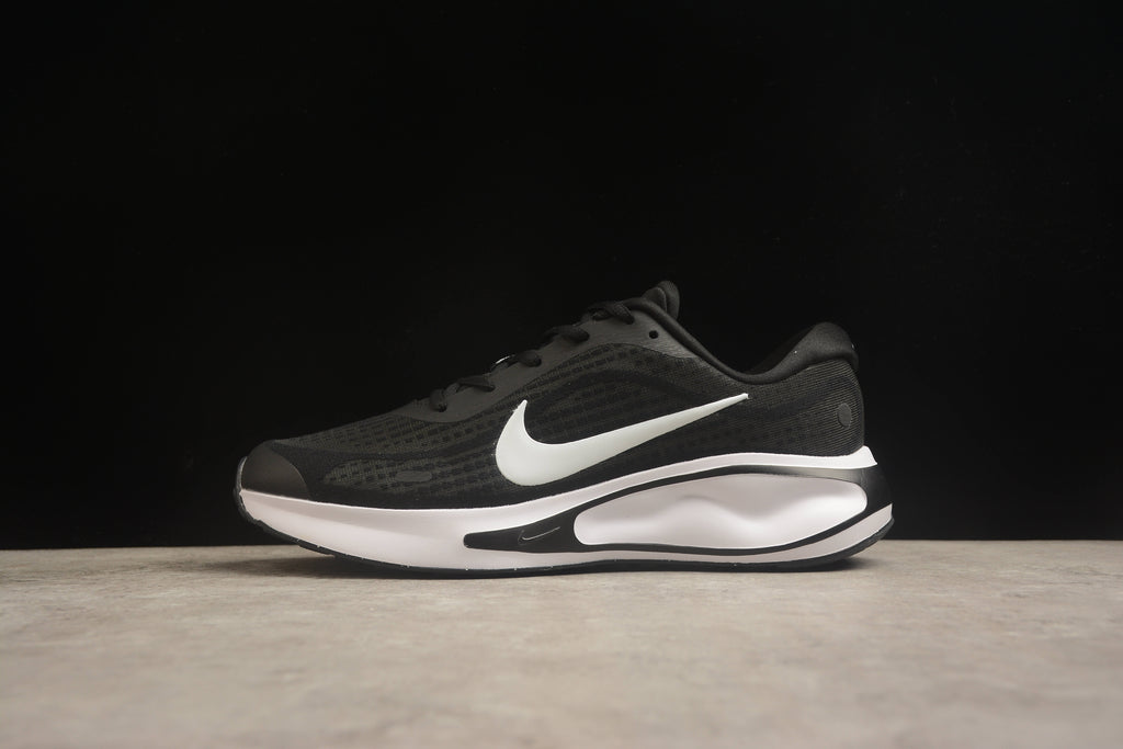 Nike Journey Run Running Shoes | Lightweight & Comfortable | EU 36-45