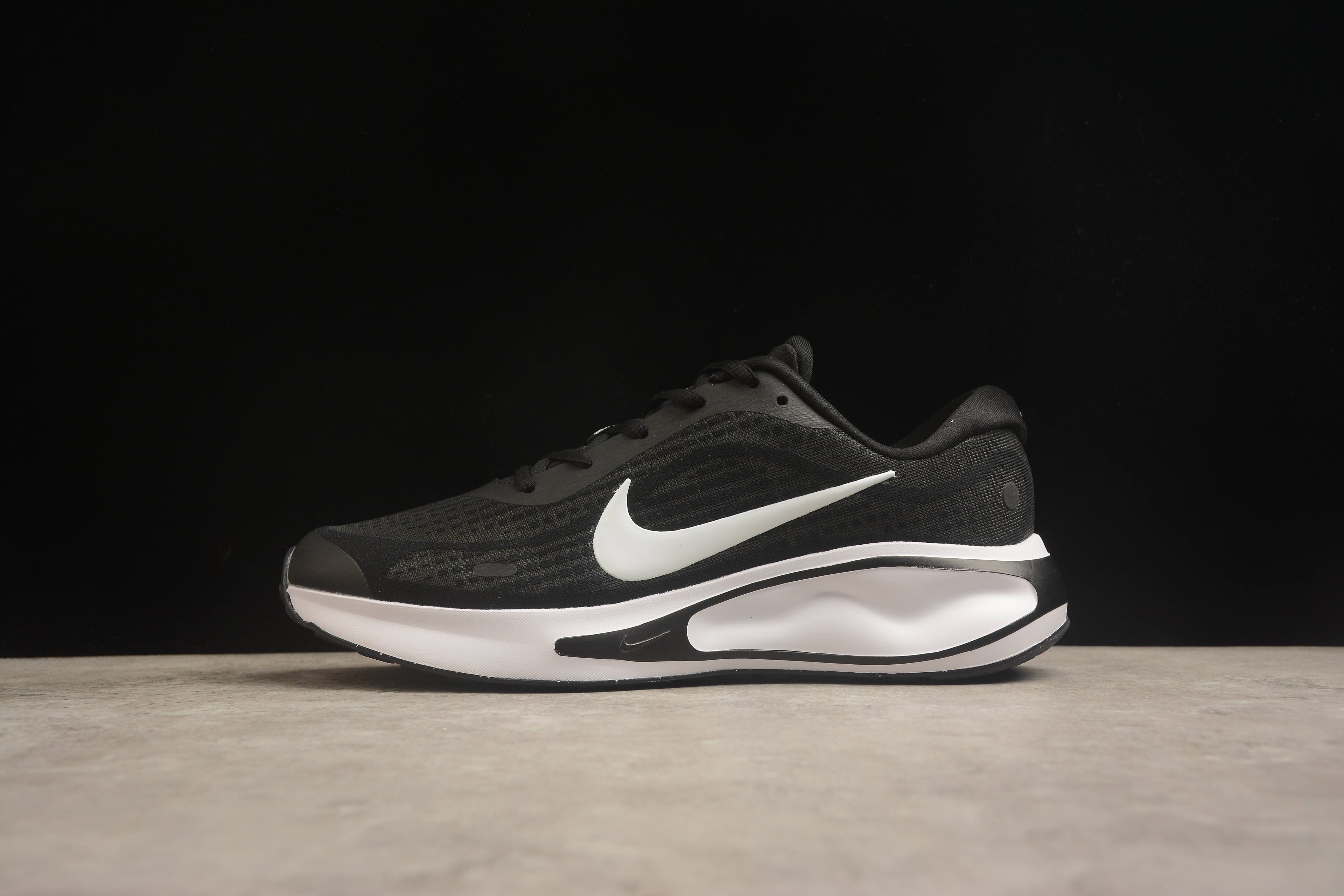 Nike Journey Run Running Shoes | Lightweight & Comfortable | EU 36-45