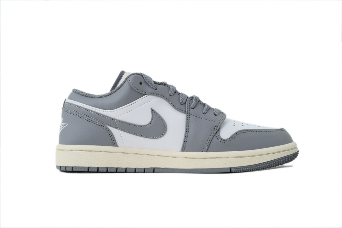 Nike Air Jordan 1 Retro Low Low-Top Sneakers