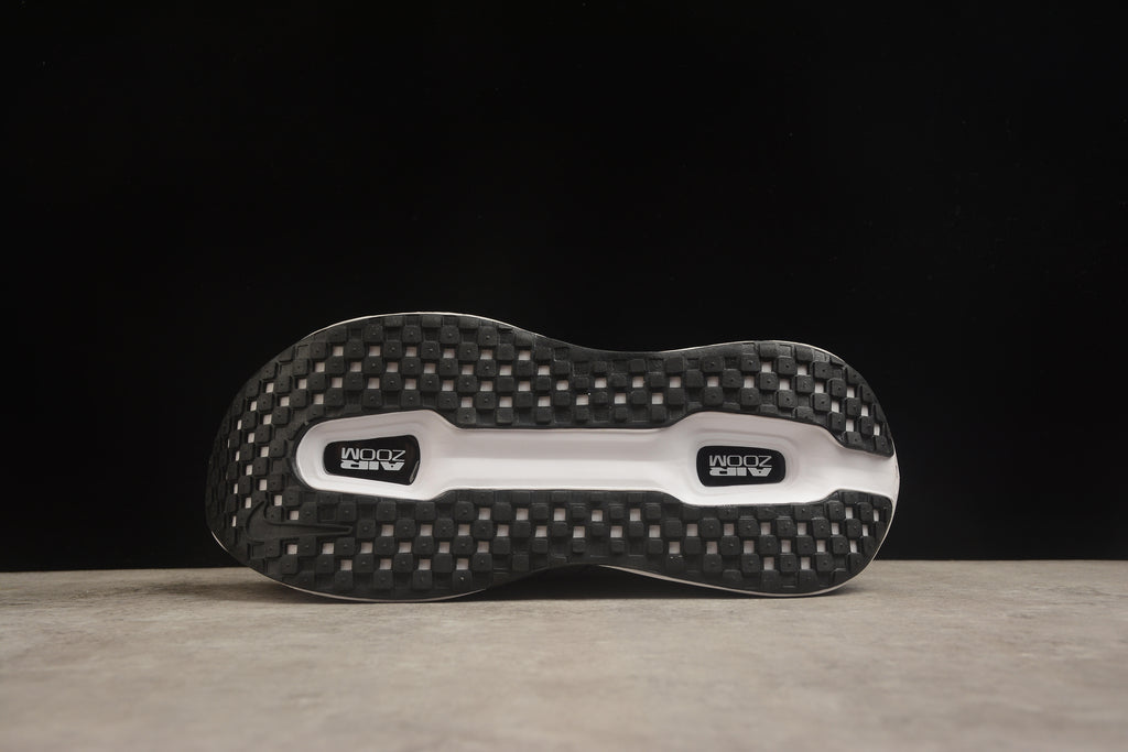 Nike Vomero 18 Running Shoes | Premium Cushioning | EU 36-45