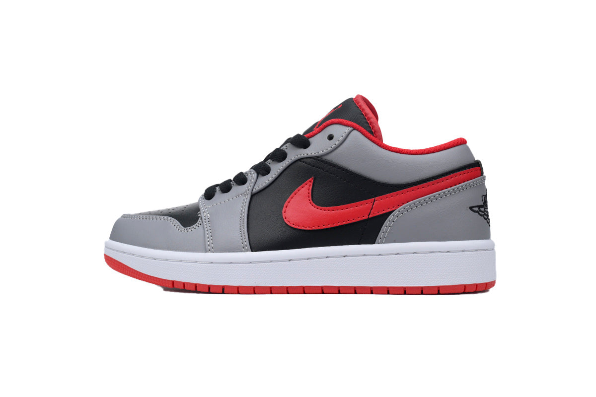 Nike Air Jordan 1 Retro Low Low-Top Sneakers