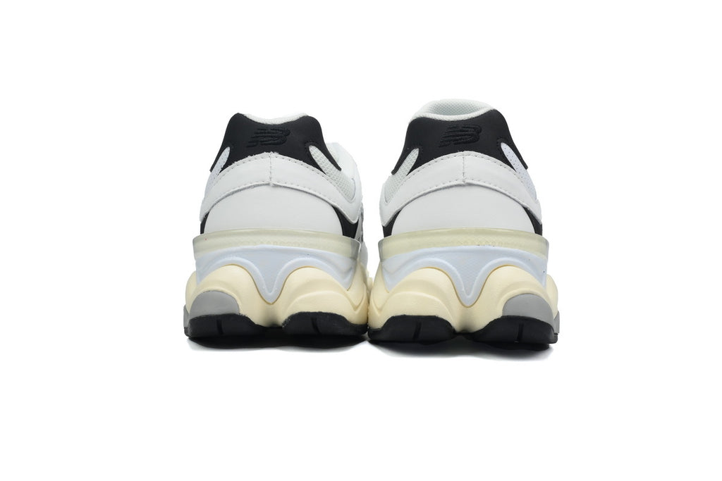 New Balance 9060 Sneakers