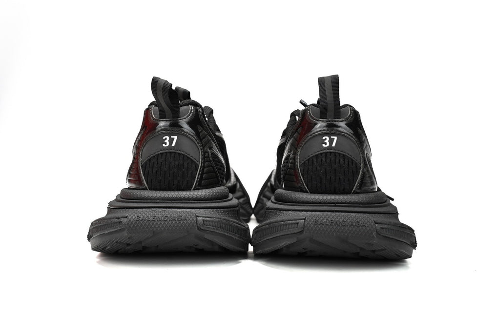 Balenciaga 3XL Sneaker – Low-Top Chunky Sole