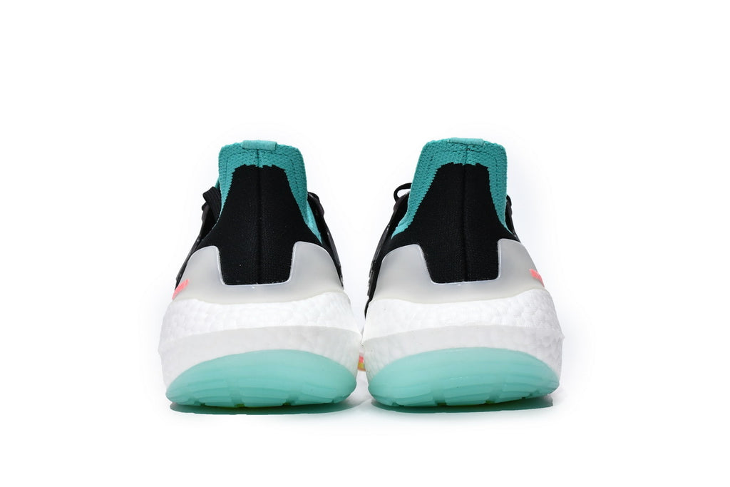 Adidas Ultraboost 22 Running Shoes