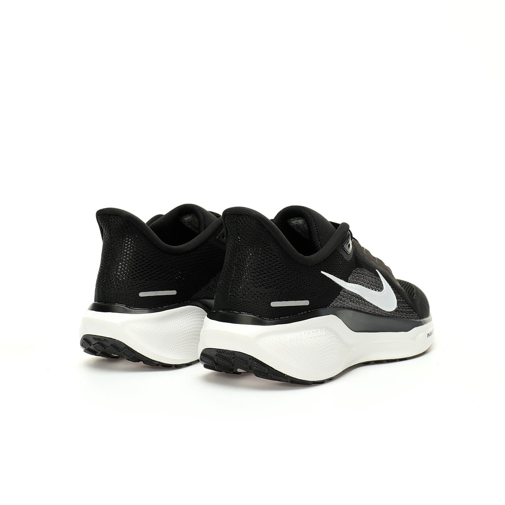 Nike Air Zoom Pegasus – Black / White Mesh Athletic Running Sneakers
