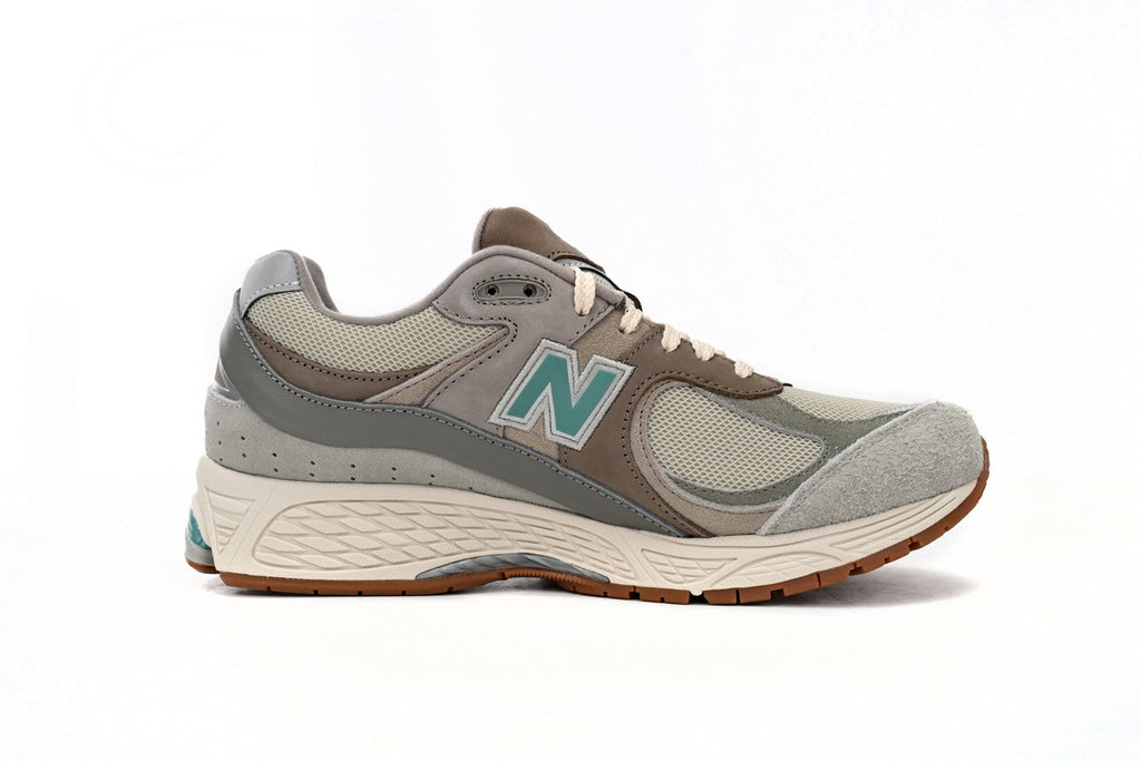 New Balance 2002R Sneakers