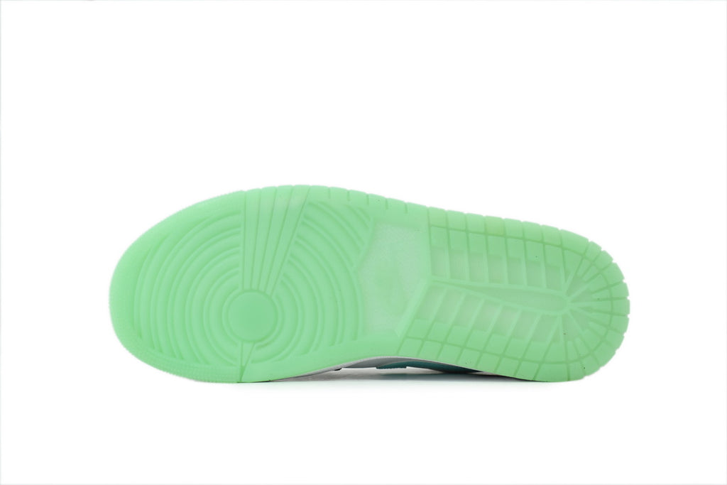 Nike Air Jordan 1 Retro Low Low-Top Sneakers