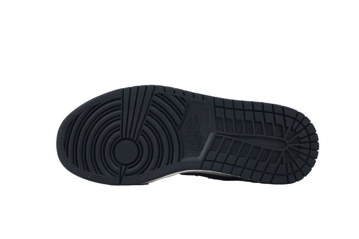 Nike Air Jordan 1 Retro Low Low-Top Sneakers