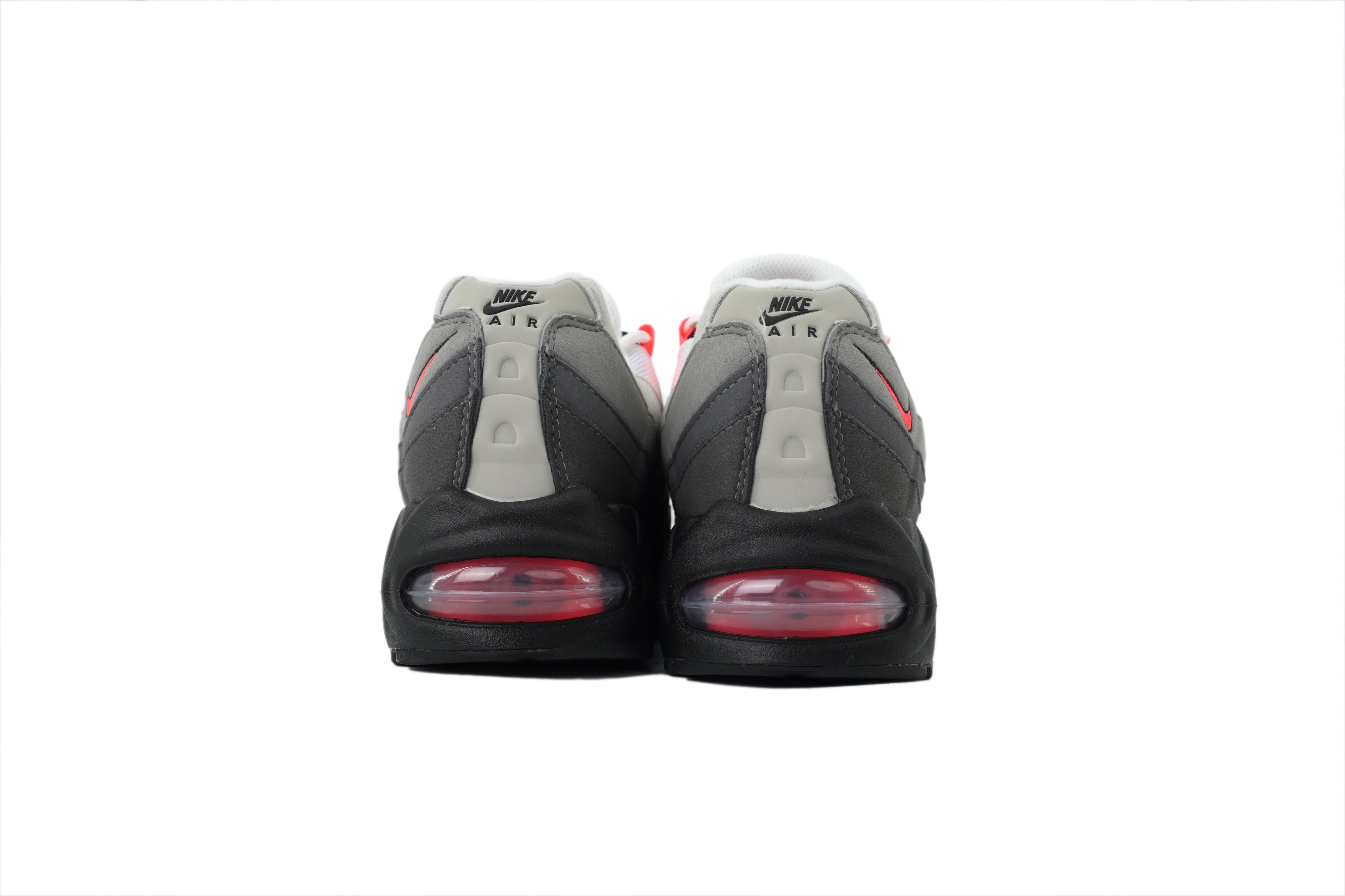 Nike Air Max 95 – Classic Sneakers