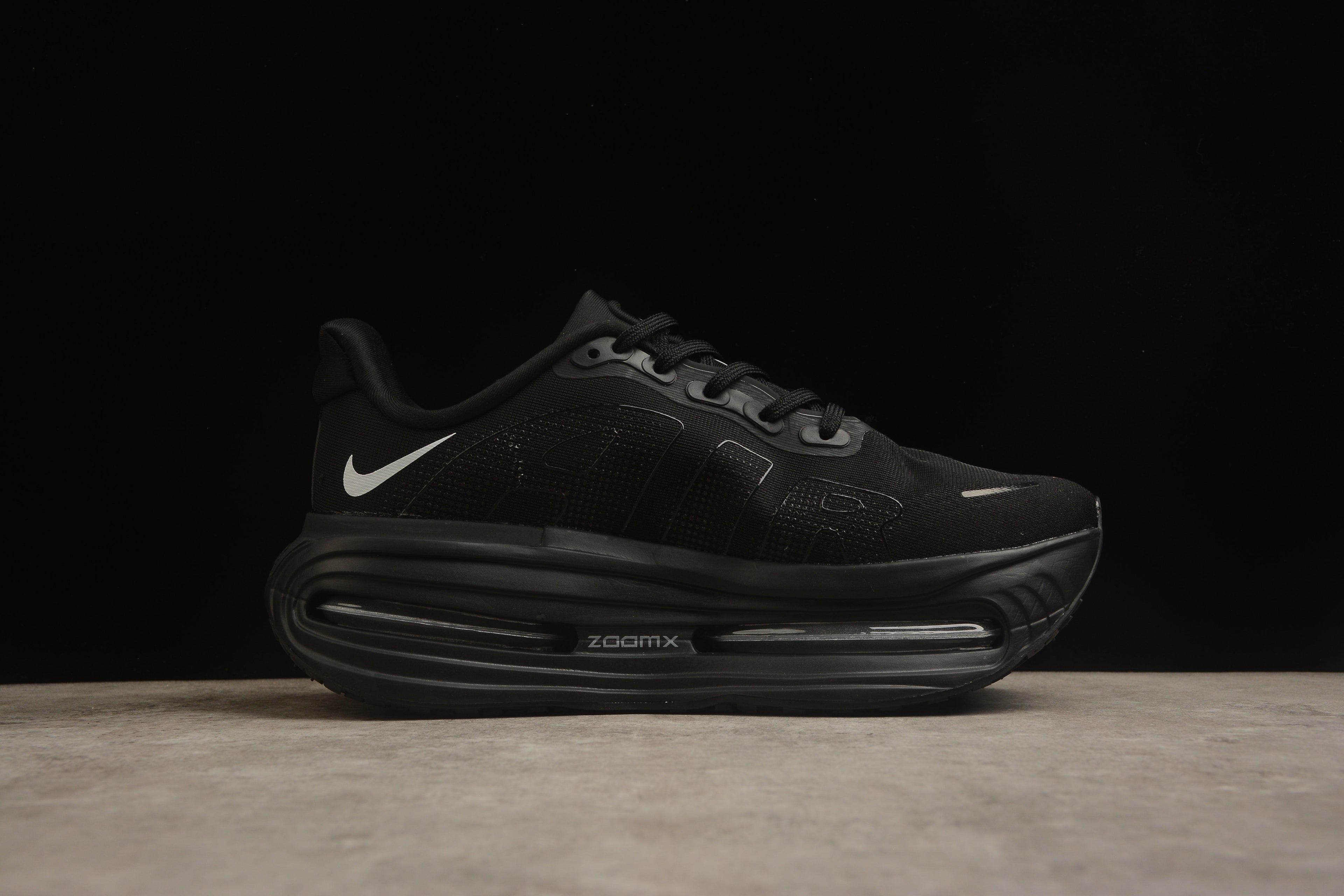Nike Vomero 18 Running Shoes | Premium Cushioning | EU 36-45