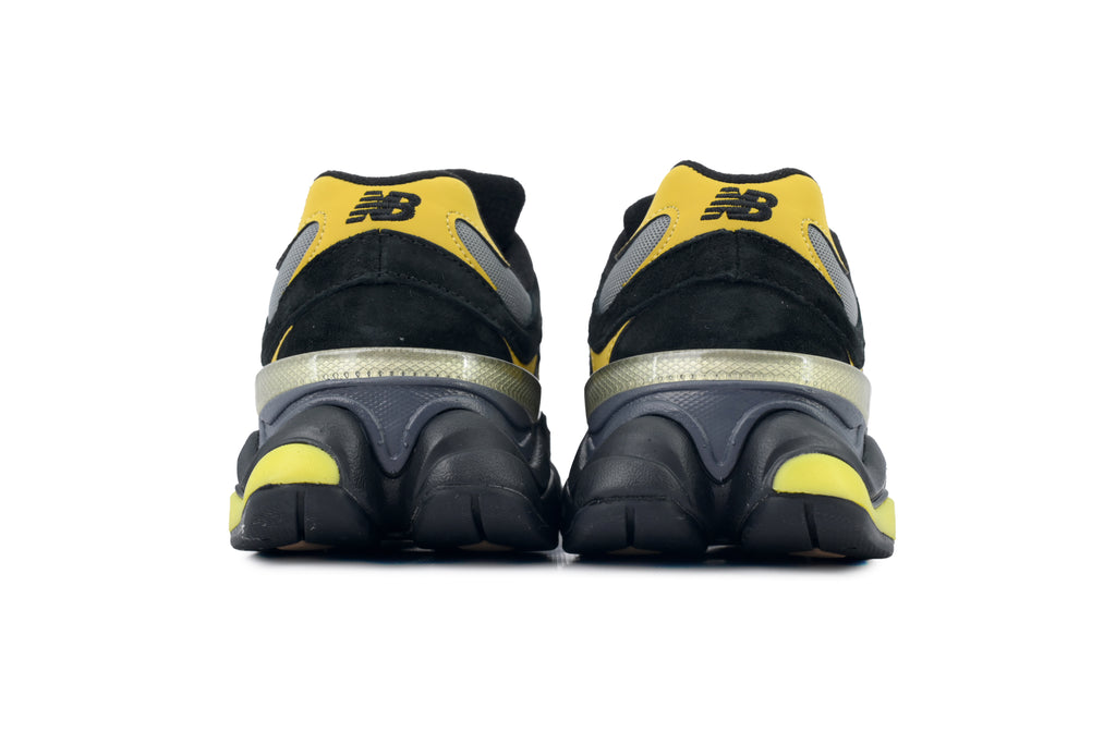 New Balance 9060 Sneakers