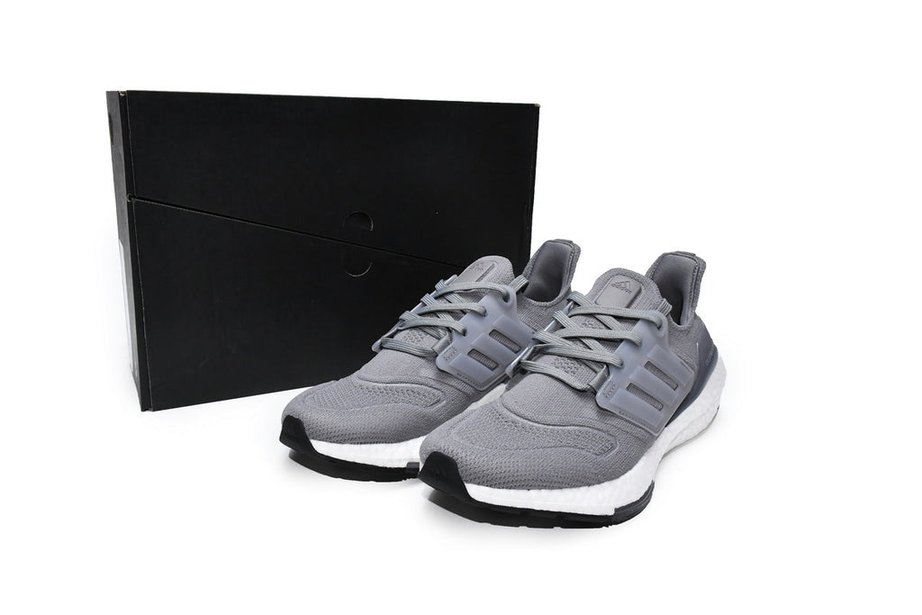 Adidas Ultraboost 22 Running Shoes