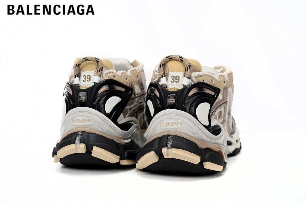 Balenciaga Runner men's shoes  women sneakers — Beige