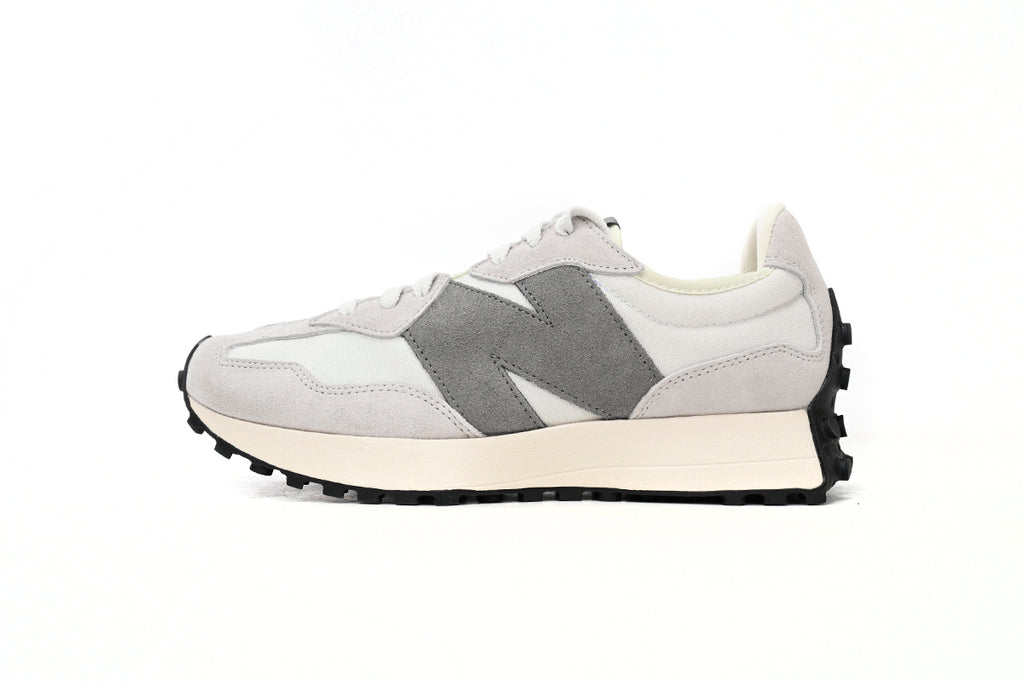 New Balance 327 Sneakers