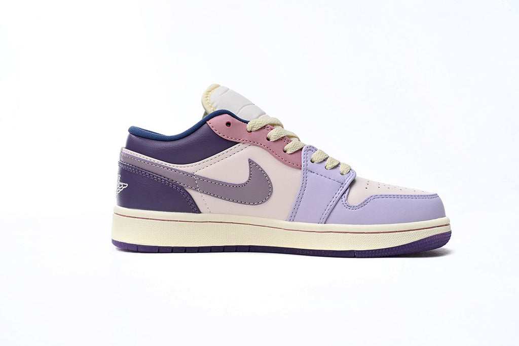 Nike Air Jordan 1 Retro Low Low-Top Sneakers