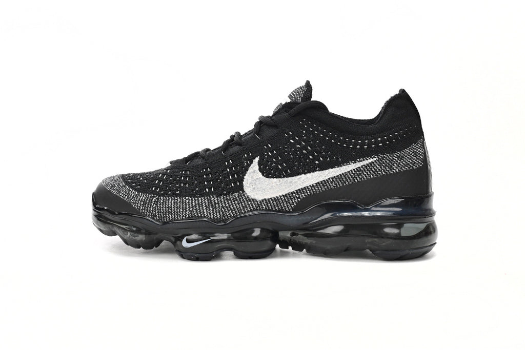 Nike Air VaporMax – Lightweight Running Sneakers