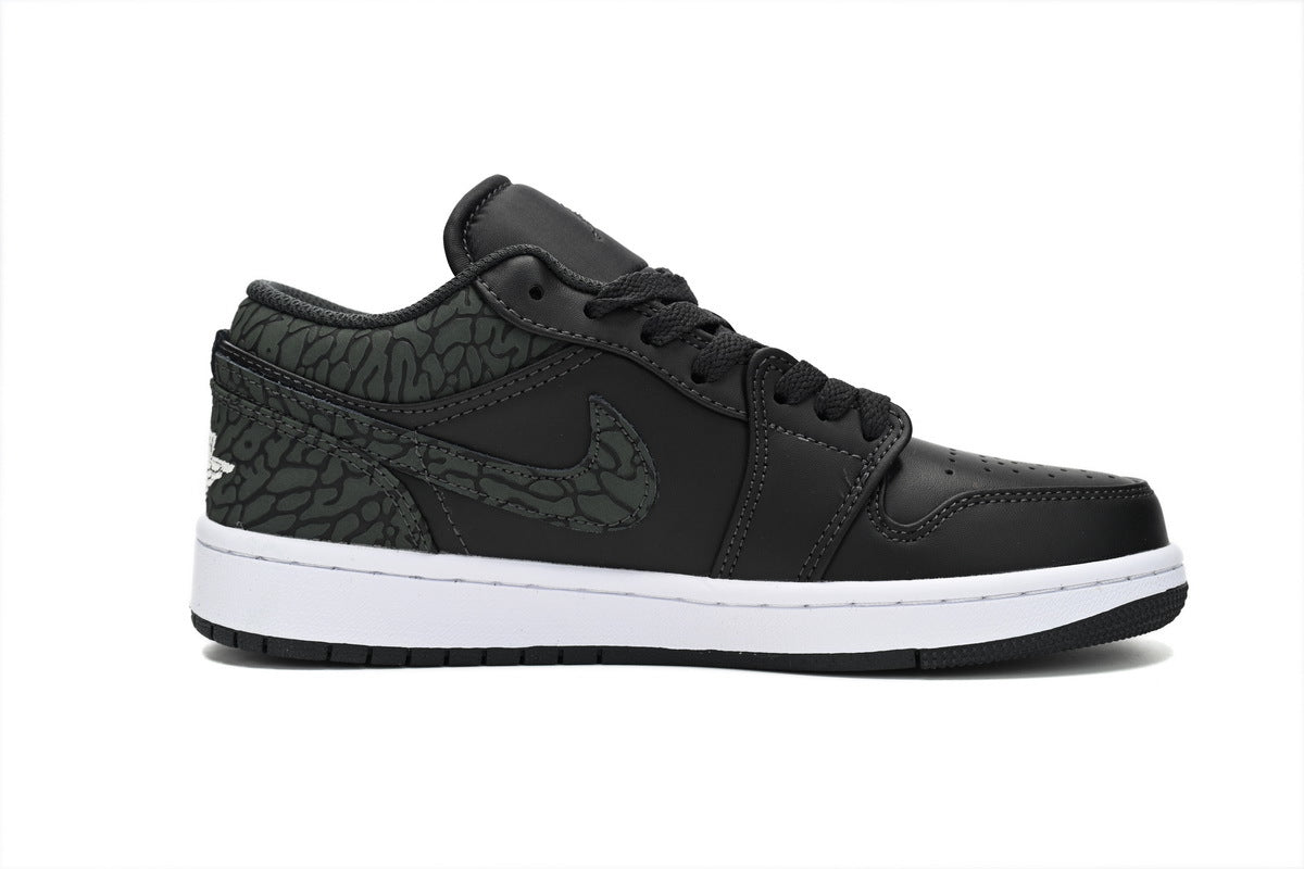 Nike Air Jordan 1 Retro Low Low-Top Sneakers