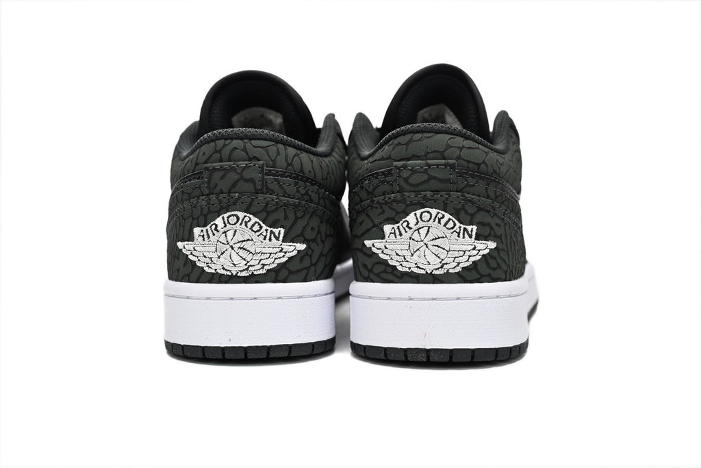 Nike Air Jordan 1 Retro Low Low-Top Sneakers