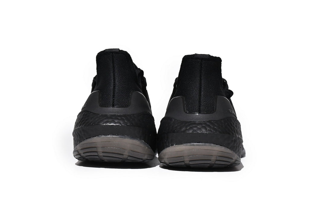 Adidas Ultraboost 22 Running Shoes