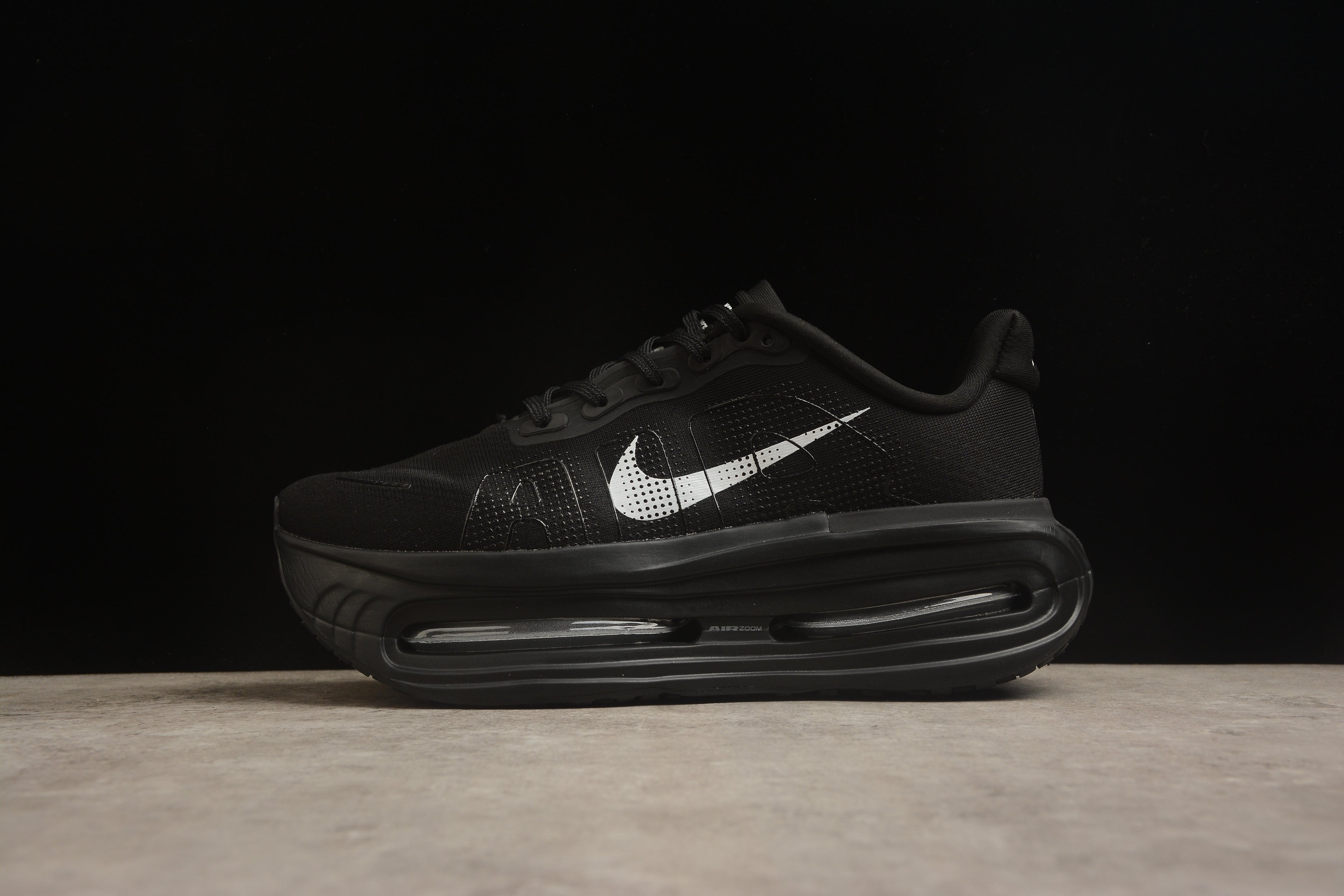Nike Vomero 18 Running Shoes | Premium Cushioning | EU 36-45