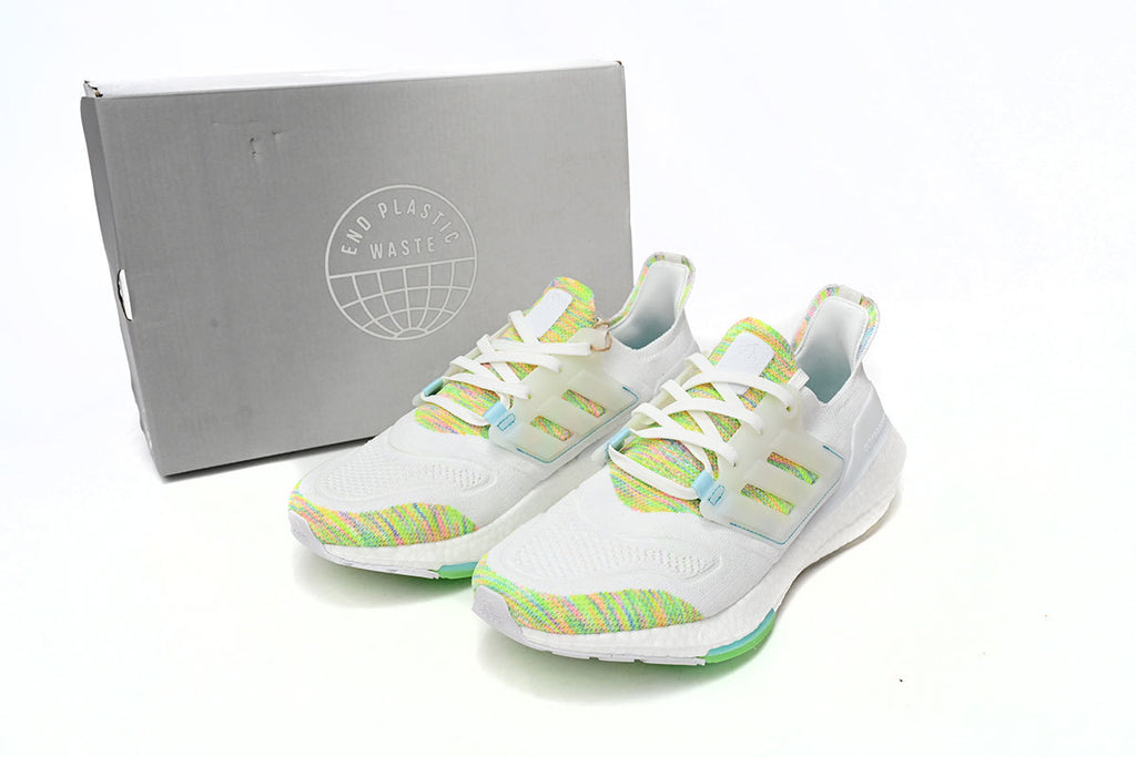 Adidas Ultraboost 22 Running Shoes